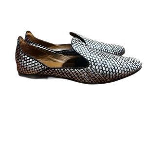 Aquatalia leather snake skin flats  size 9 black and white